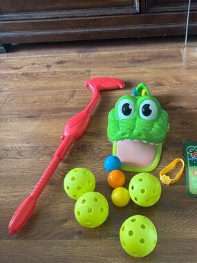 Green Crocodile Kids Golf Toy Set with Red Club